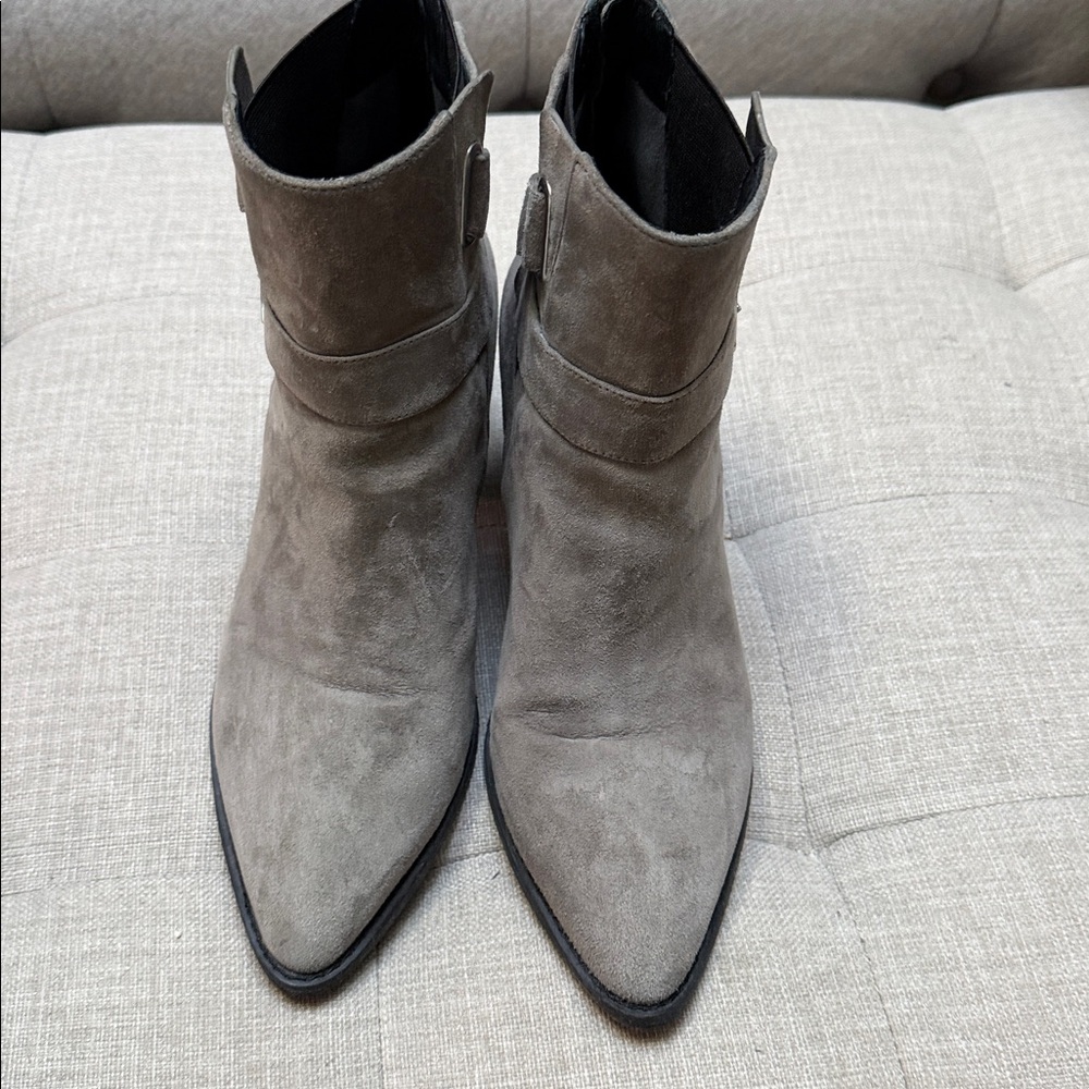 Kenneth Cole grey suede